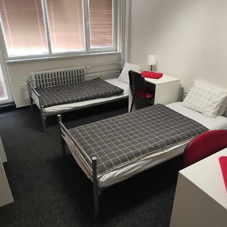 Parkcentrum Lowcost Hotel Near Center Of Ostrava Luaran gambar