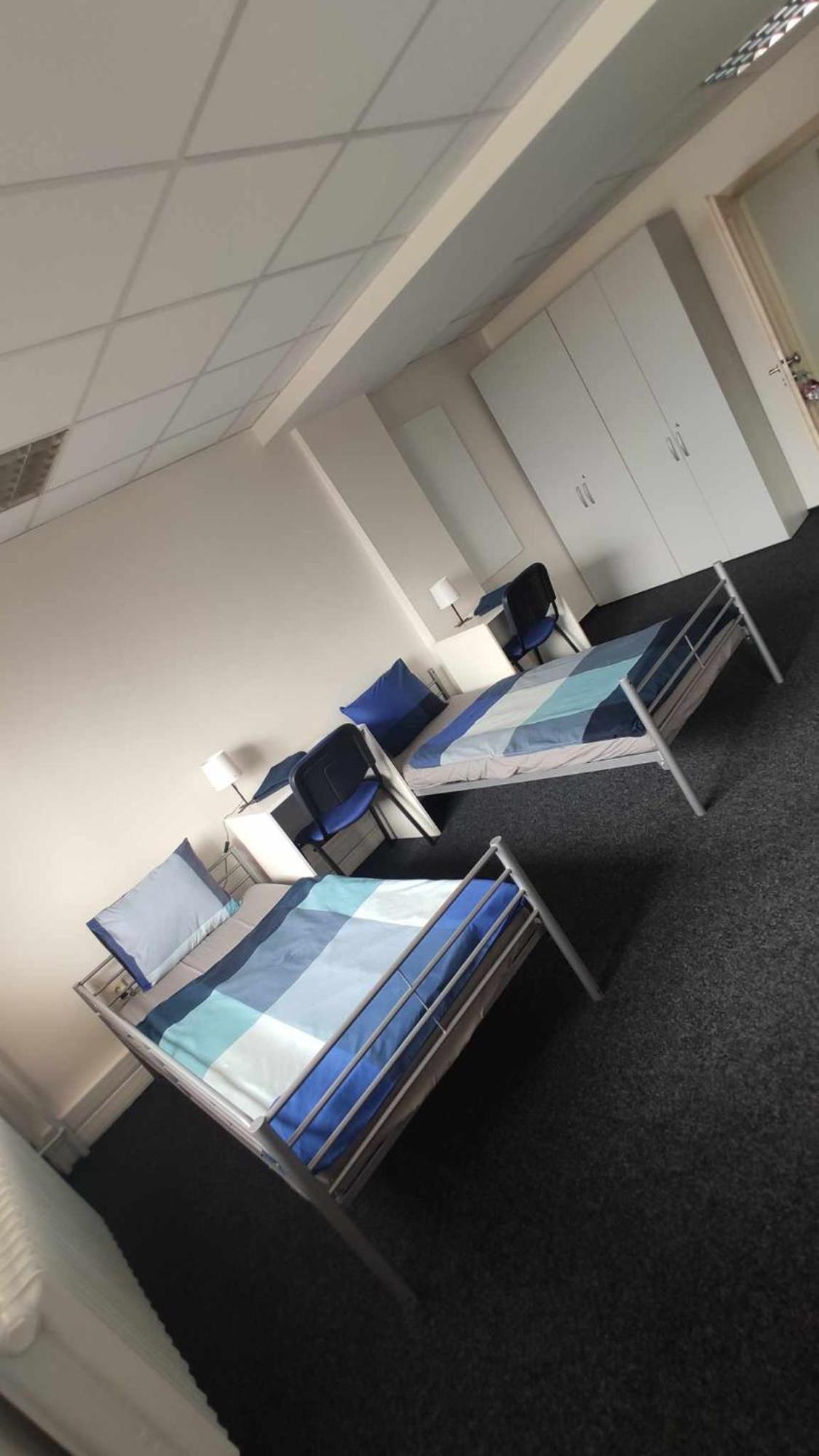 Parkcentrum Lowcost Hotel Near Center Of Ostrava Luaran gambar